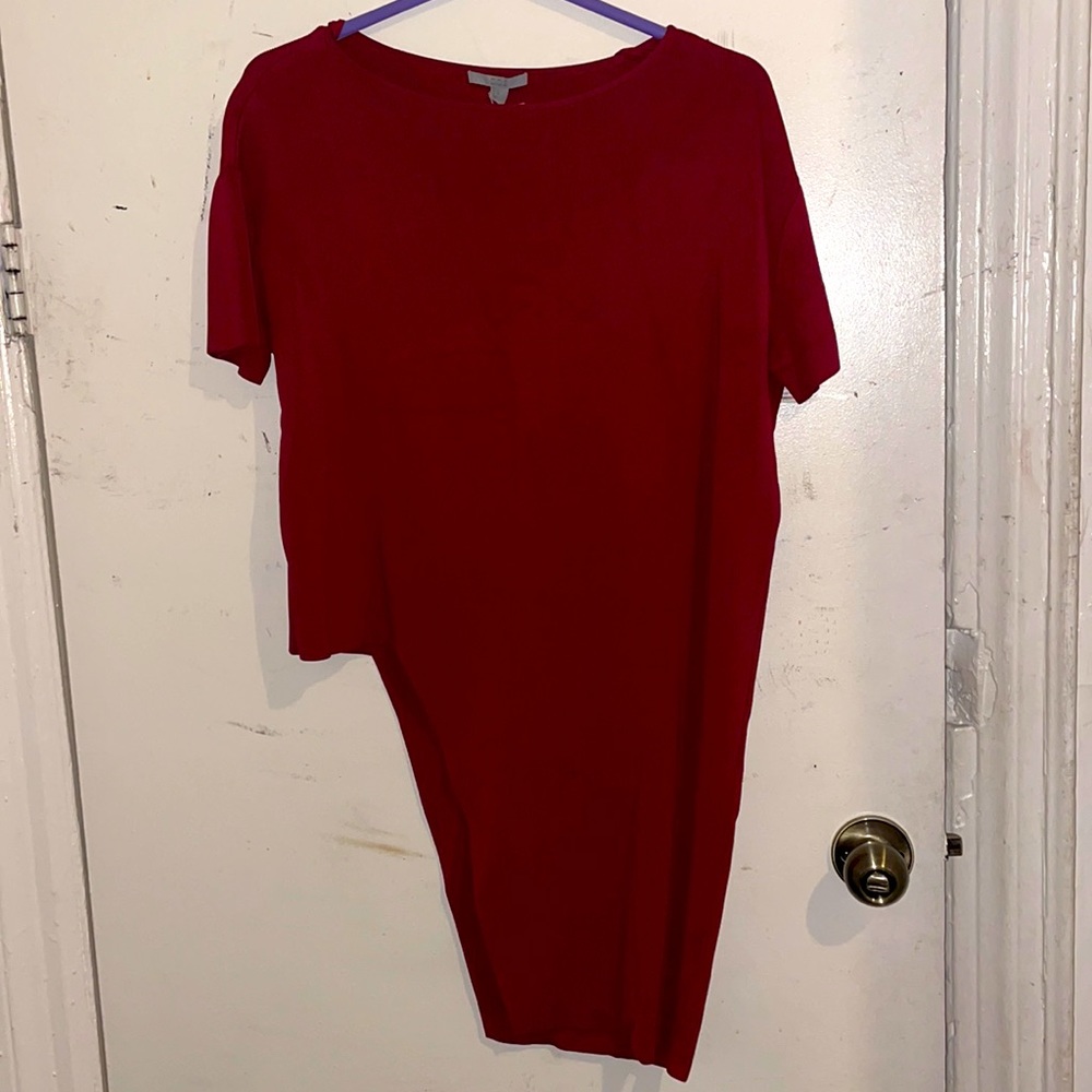 Asymmetrical scoop neck shirt from COS.